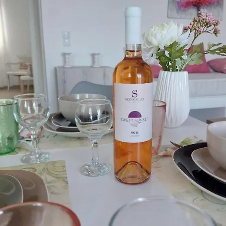 Semesterbostad Nuova Casa Tranquilla